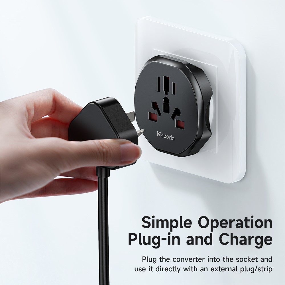 MCDODO CP-45 C1 Series Universal Travel Adapter 8-hole to UK / EU / US Plug Converter - EU Plug - Image 4